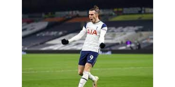 Bale voert een hattrick uit